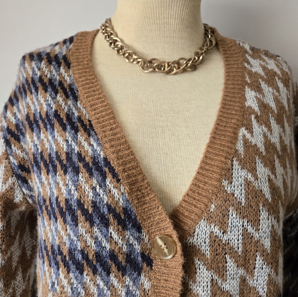 Heartloom Wool Blend Soft Cardigan - Tan and Blue. Size Small - Picture 3 of 9